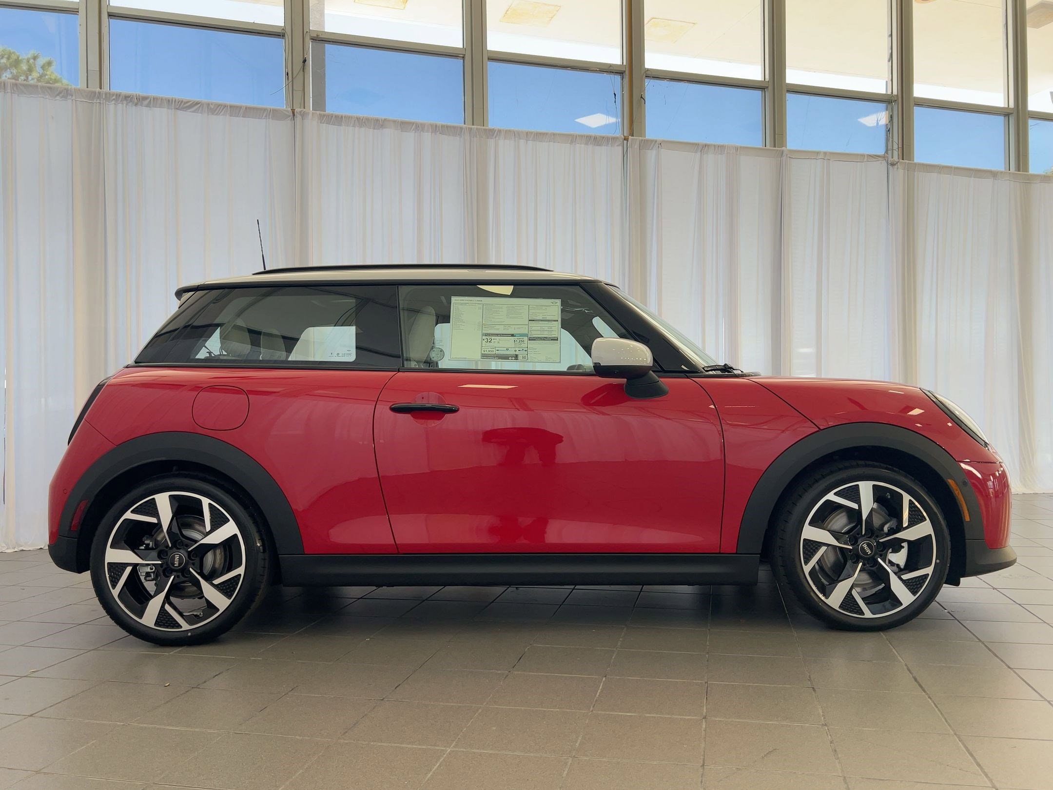 2026 MINI Hardtop 2 Door - Photo 8