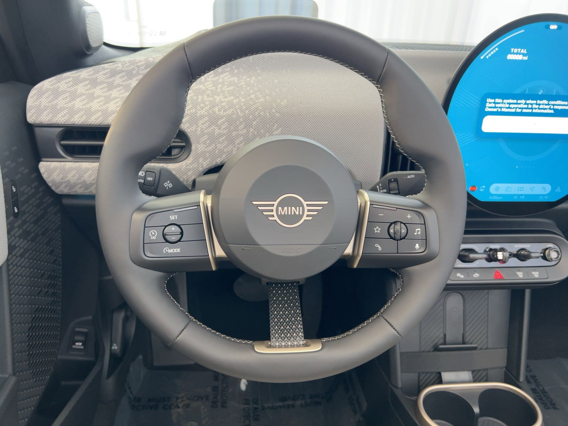 2026 MINI Convertible S - Photo 17