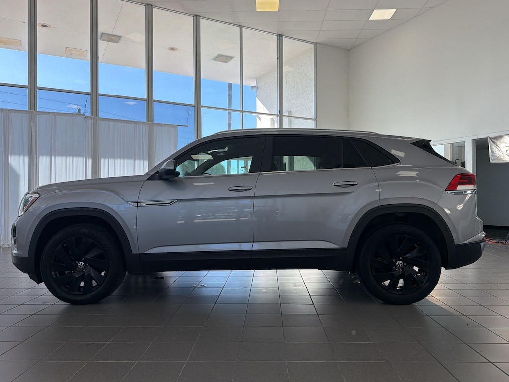 Used 2024 Volkswagen Atlas Cross Sport 2.0T SE w/Technology SUV