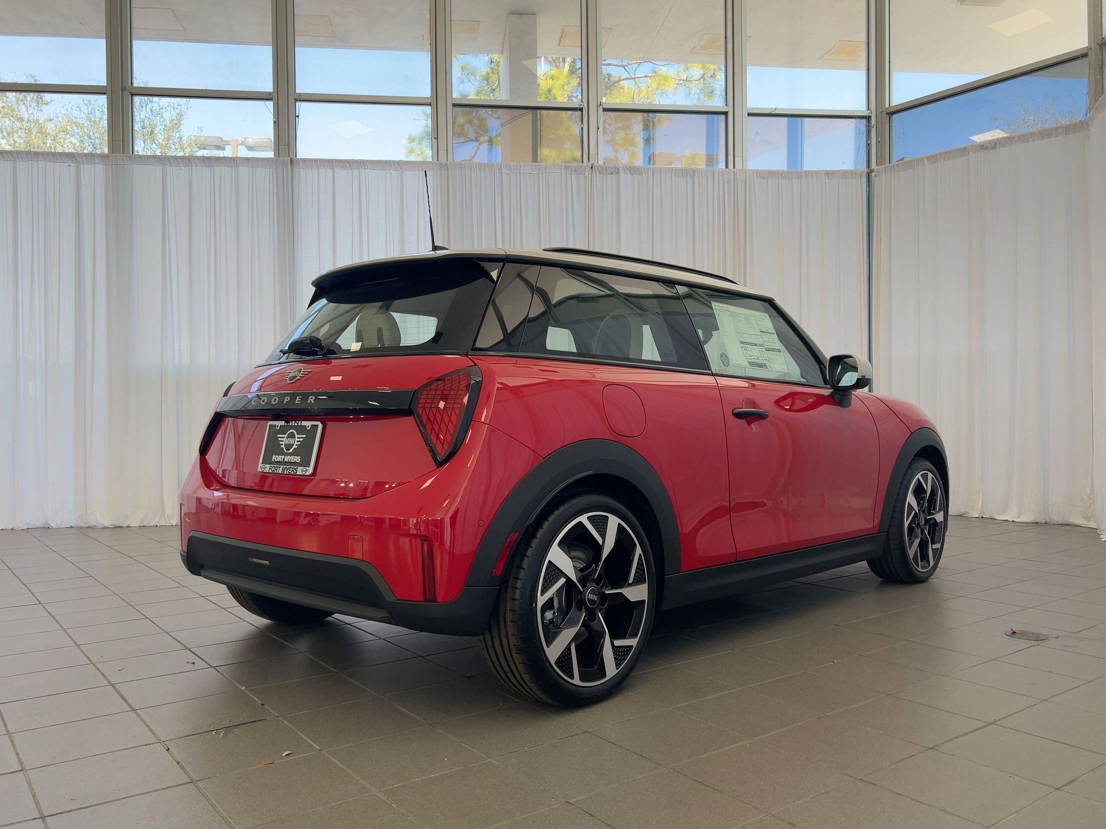 2026 MINI Hardtop 2 Door - Photo 9