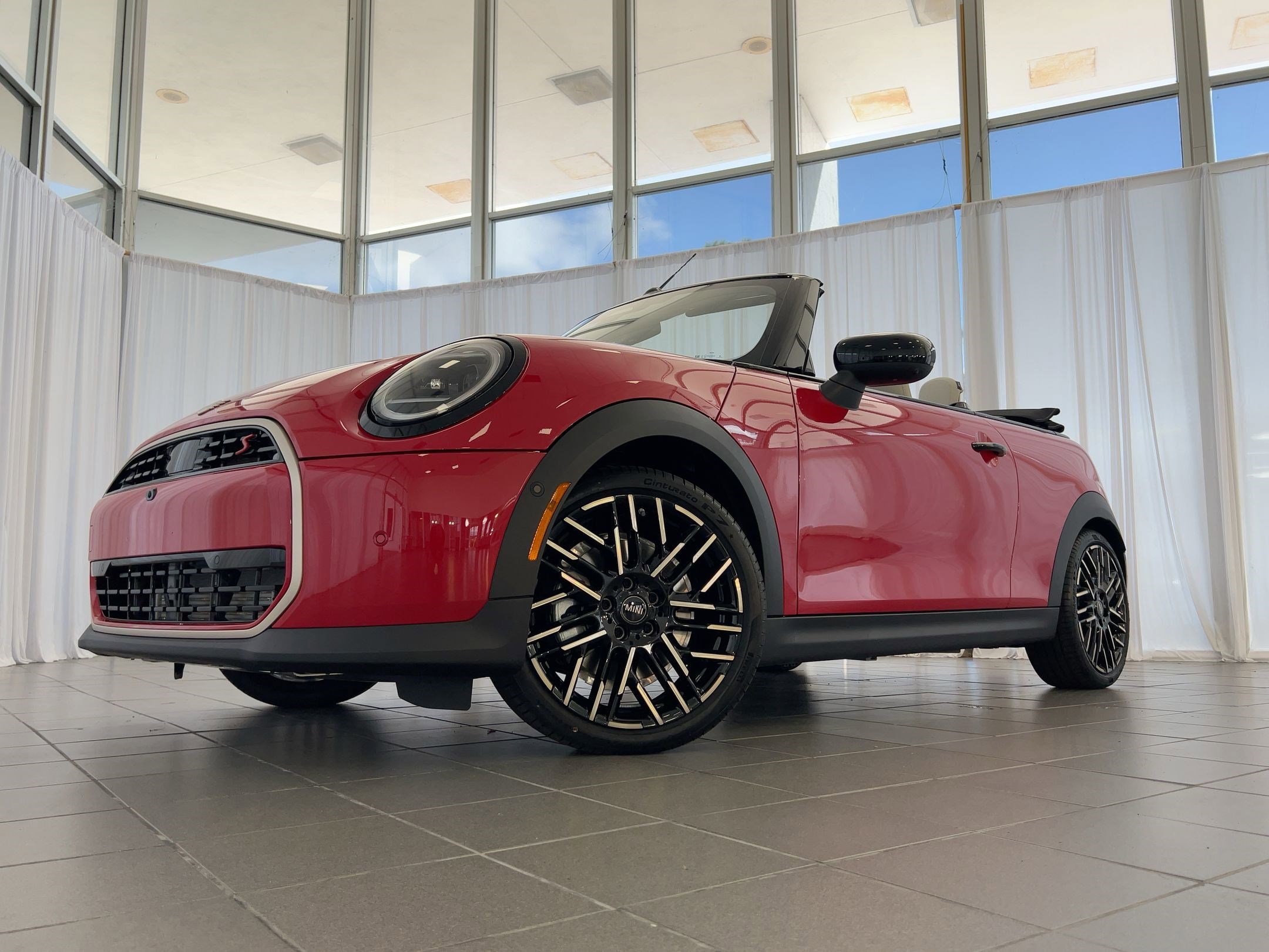 2026 MINI Convertible S - Photo 37