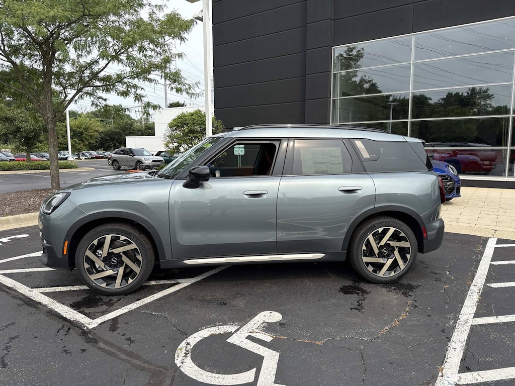New 2027 MINI Countryman Iconic SUV
