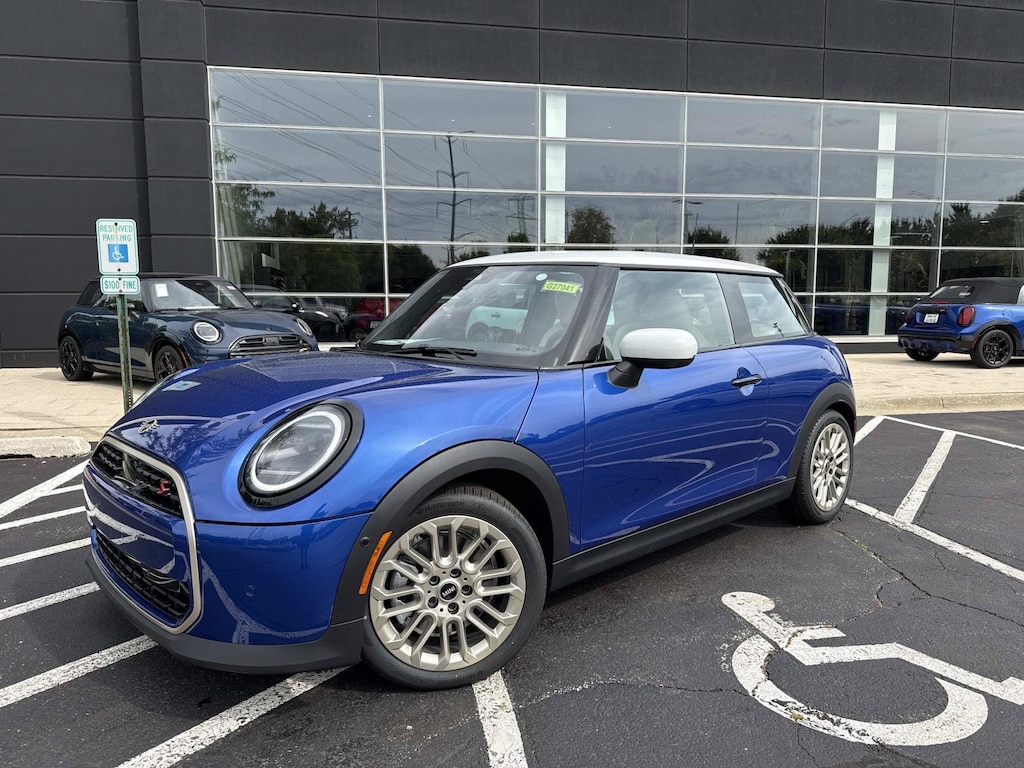 New 2027 MINI 2 Door Signature Plus Hatchback