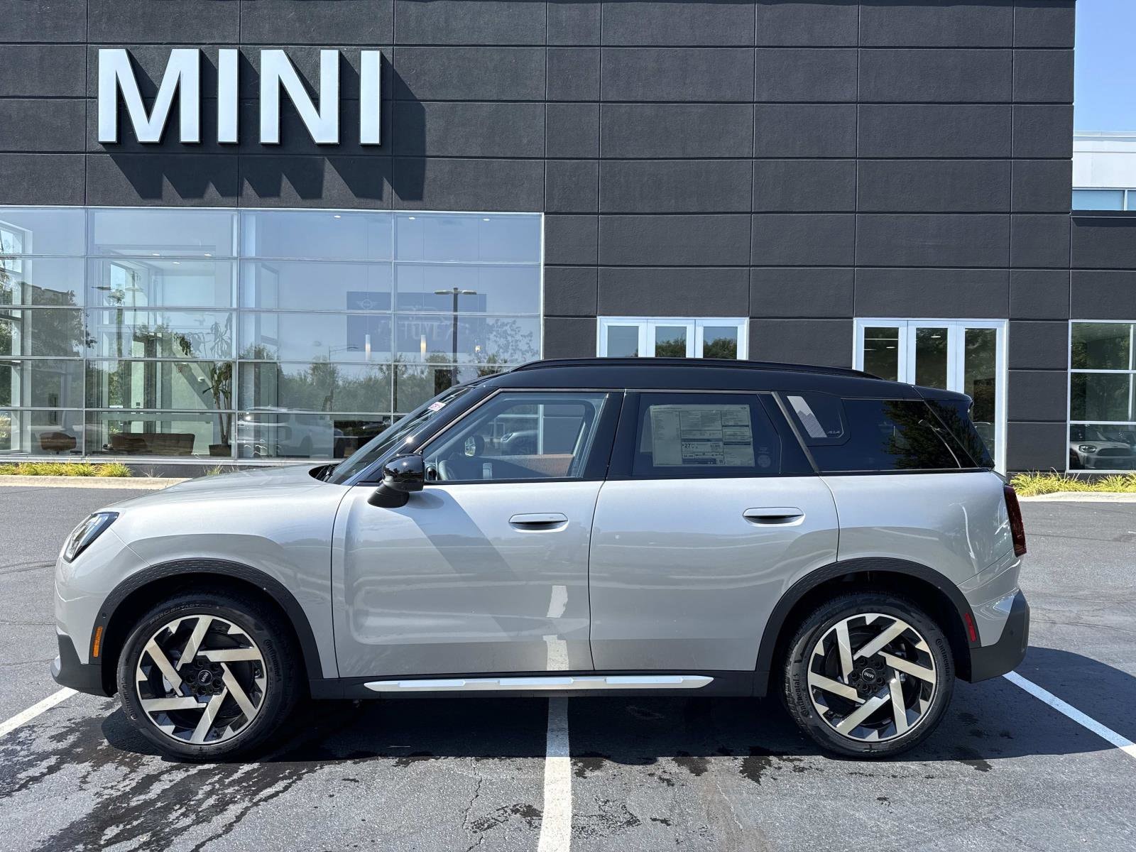 2026 MINI Countryman S - Photo 2