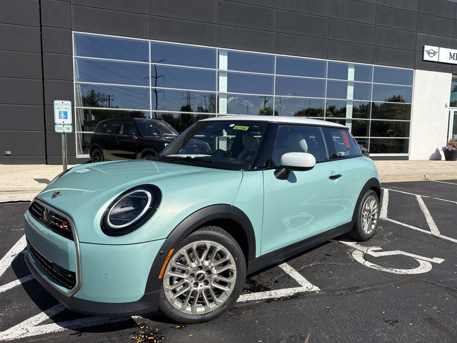 New 2027 MINI 2 Door Signature Plus Hatchback