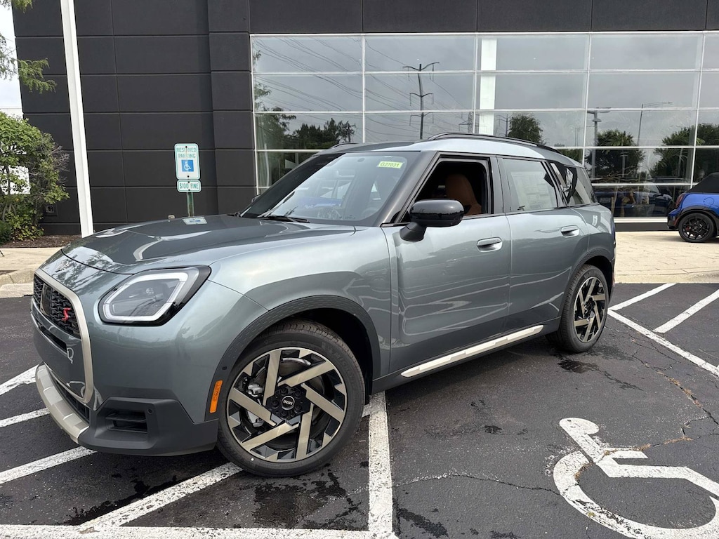 New 2027 MINI Countryman Iconic SUV