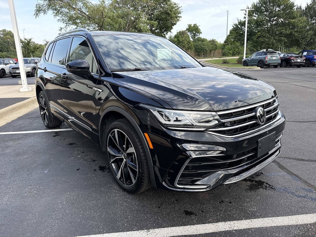 Used 2024 Volkswagen Tiguan 2.0T SEL R-Line 2.0T SEL R-Line 4MOTION