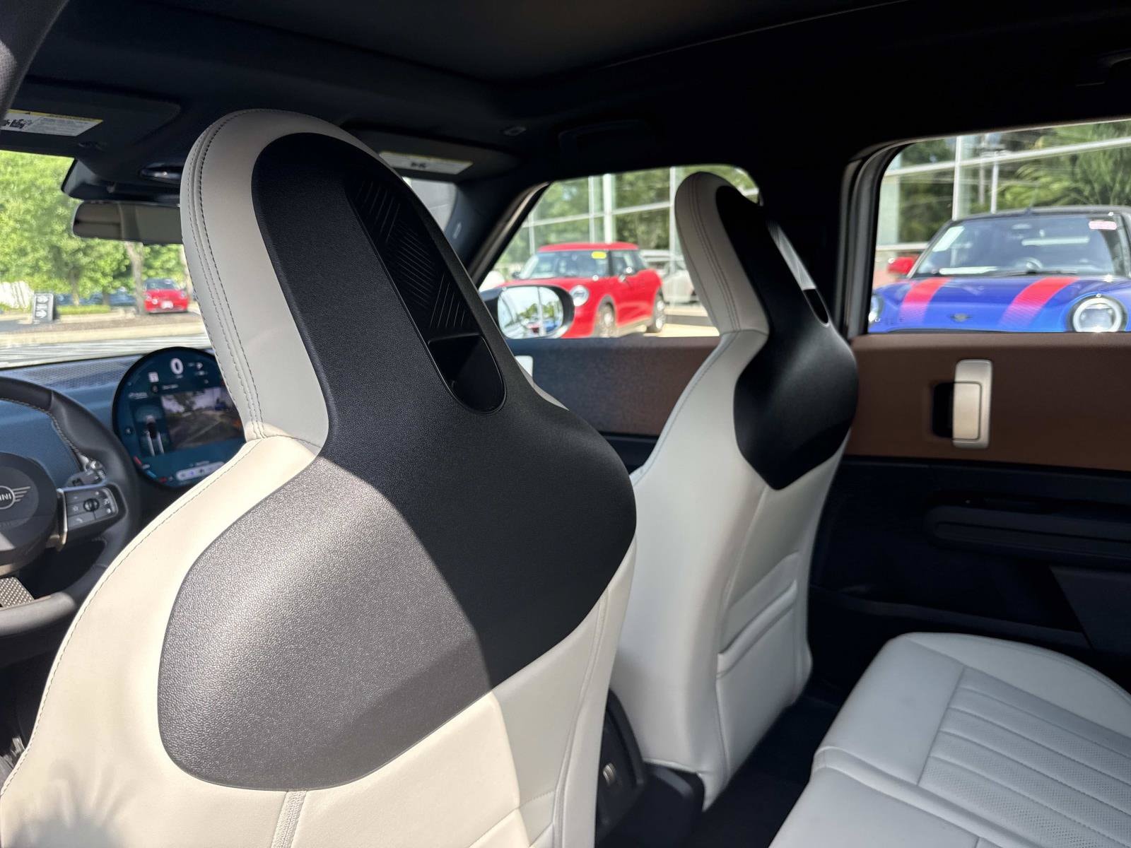 2025 MINI Countryman S - Photo 16