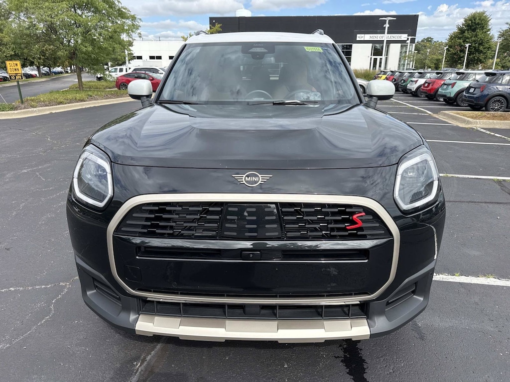 New 2027 MINI Countryman Iconic SUV
