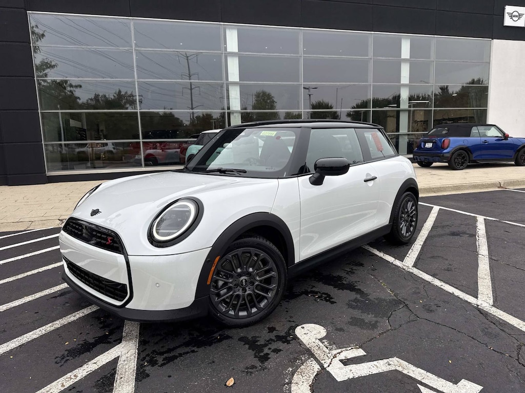 New 2027 MINI 2 Door Signature Plus Hatchback