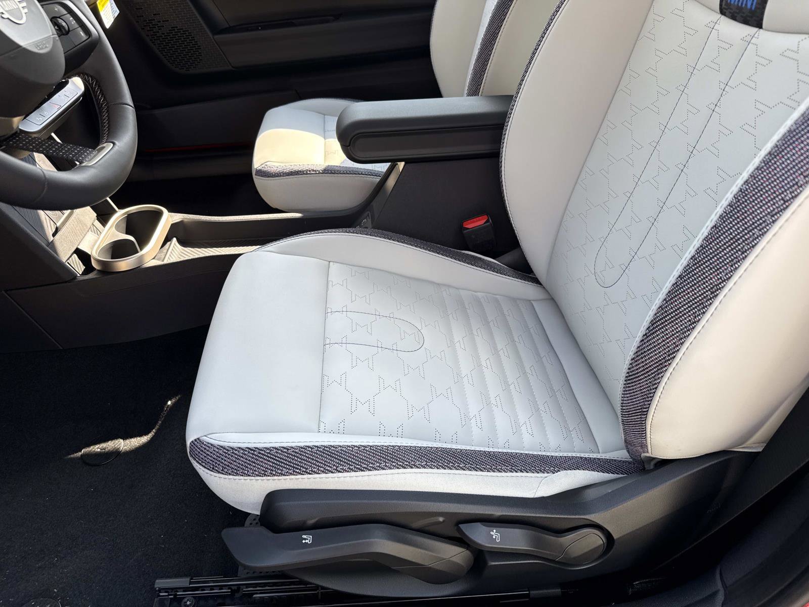 2026 MINI Hardtop 2 Door S - Photo 15