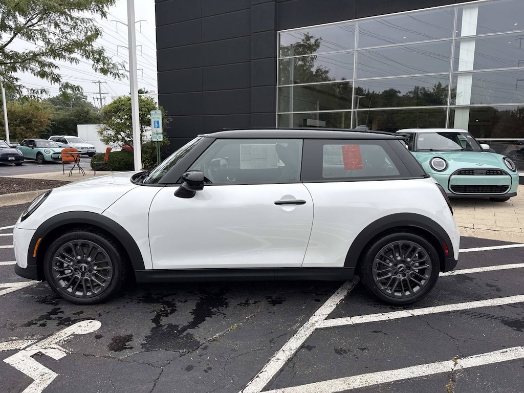 New 2027 MINI 2 Door Signature Plus Hatchback