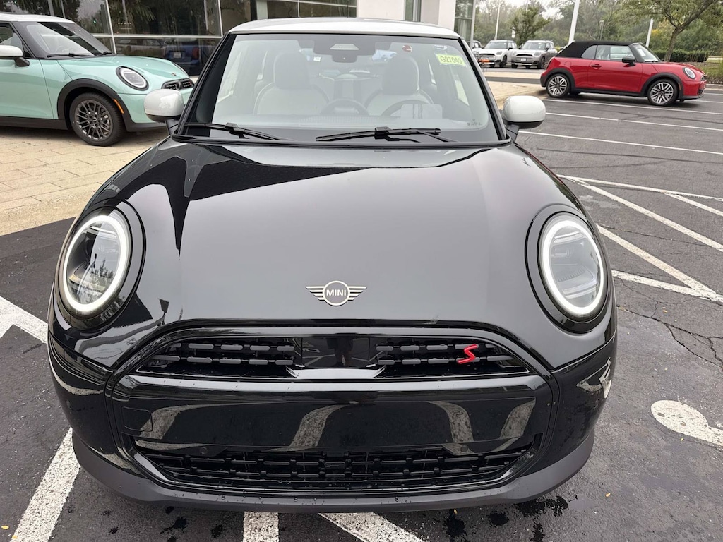 New 2027 MINI 2 Door Signature Plus Hatchback