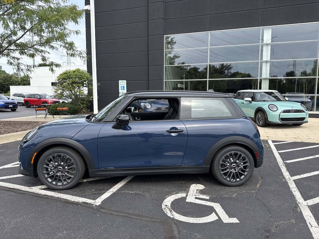 New 2027 MINI 2 Door Signature Plus Hatchback