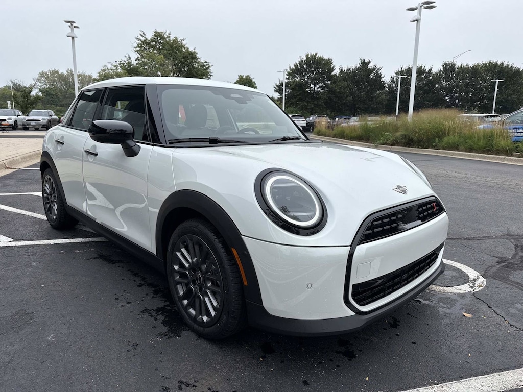 New 2027 MINI 4 Door Signature Plus Hatchback