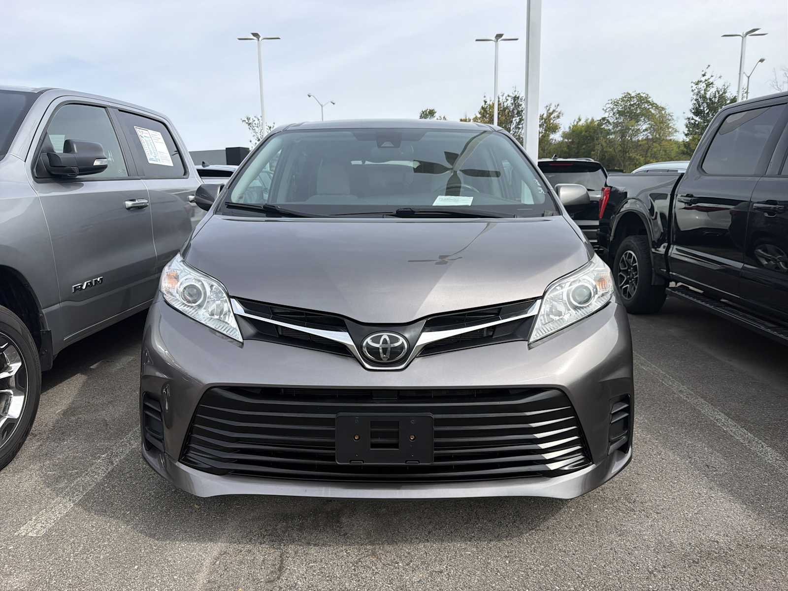 Used 2020 Toyota Sienna LE Van
