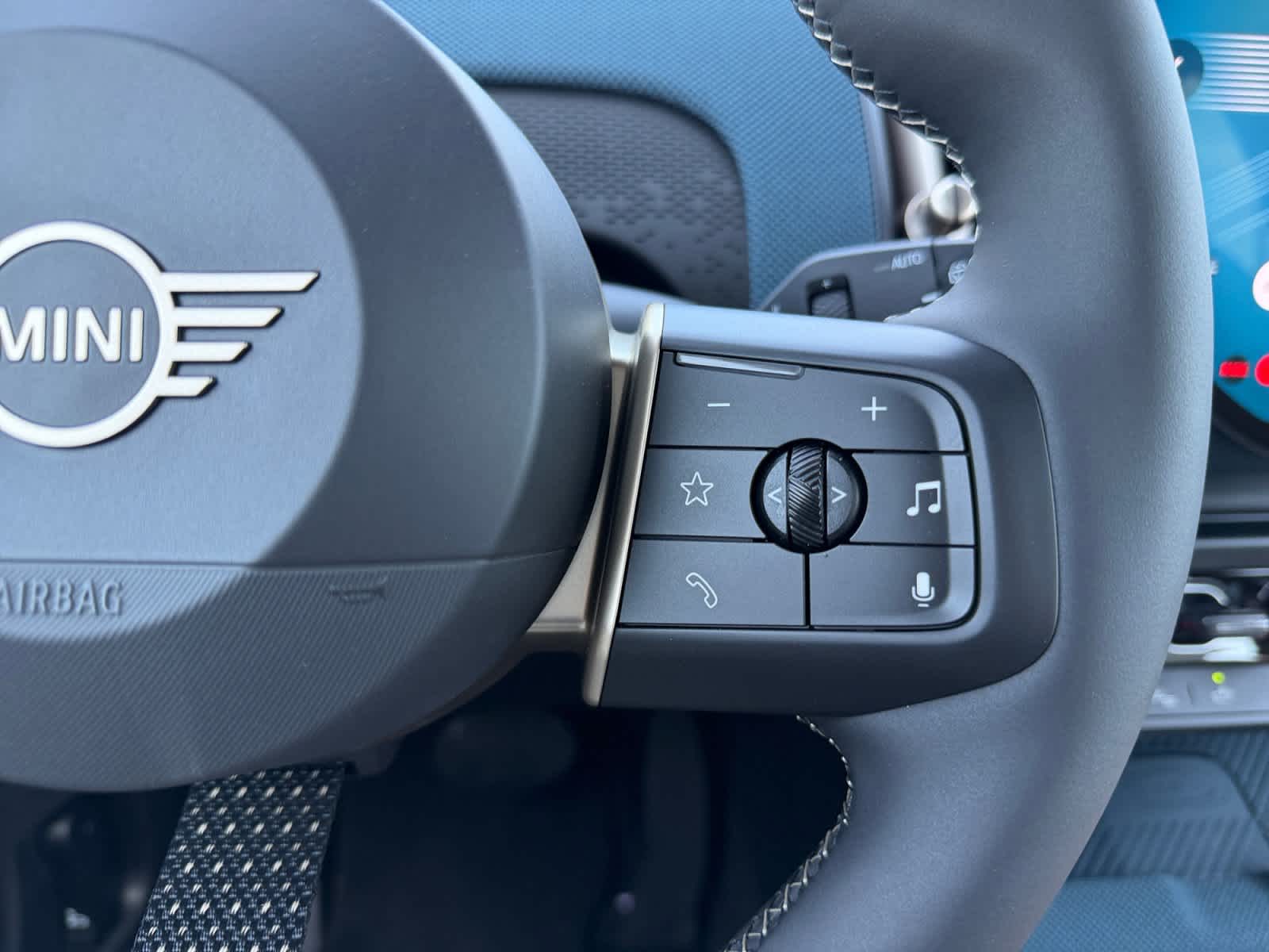 2026 MINI Countryman S - Photo 25