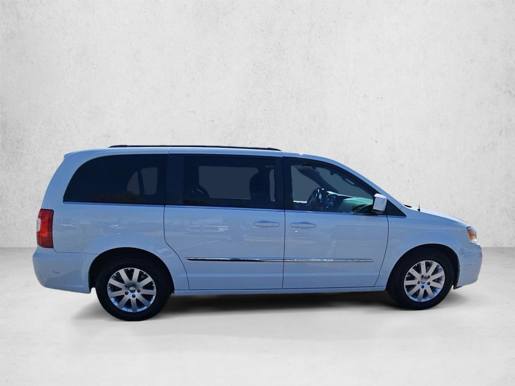 Used 2016 Chrysler Town & Country Touring Van LWB Passenger Van