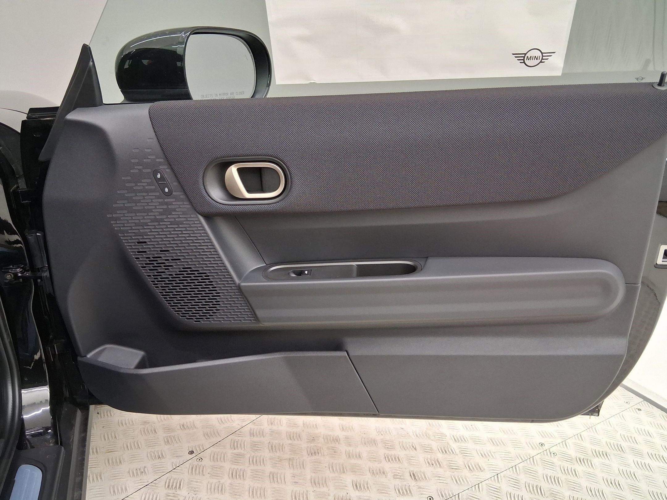 2026 MINI Hardtop 2 Door - Photo 18