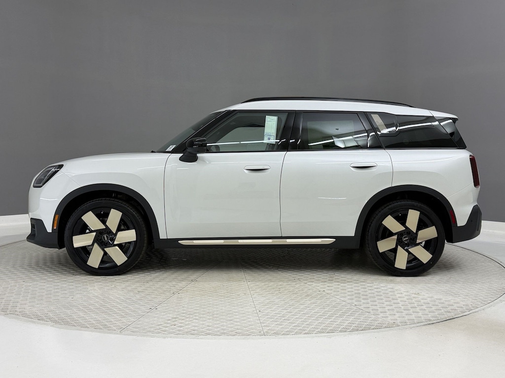 New 2027 MINI Countryman Iconic SUV