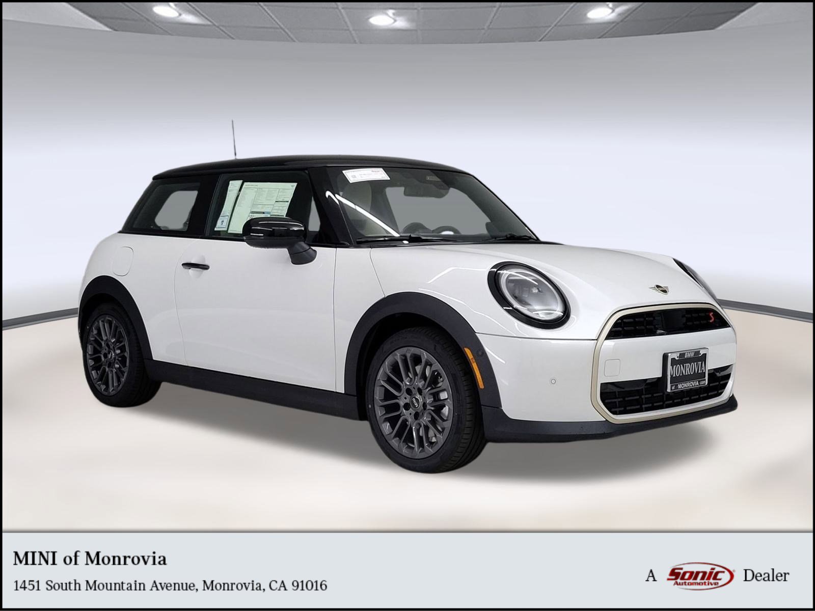 2026 MINI 2 Door Signature Plus Hatchback