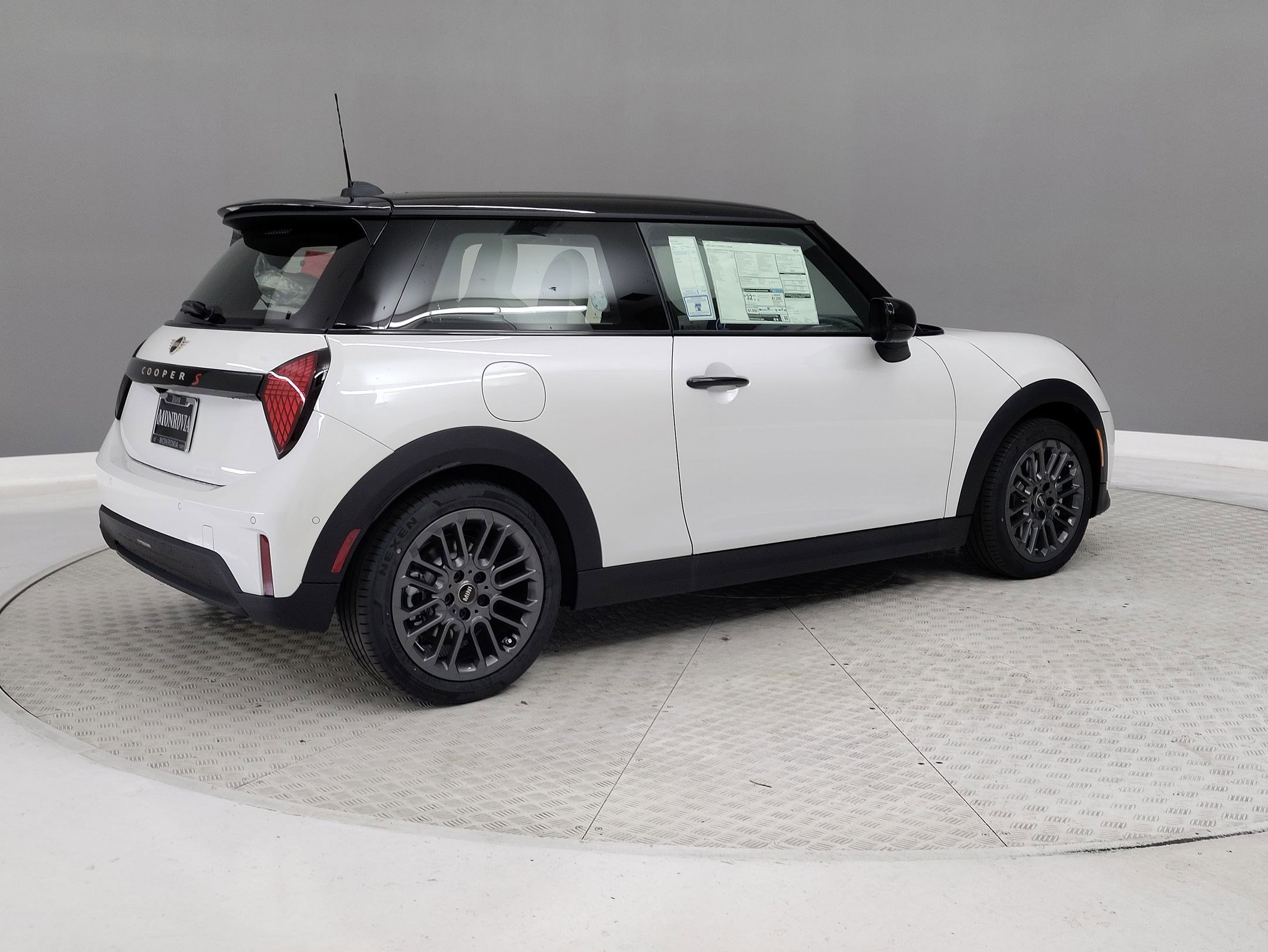 2026 MINI Hardtop 2 Door S - Photo 6