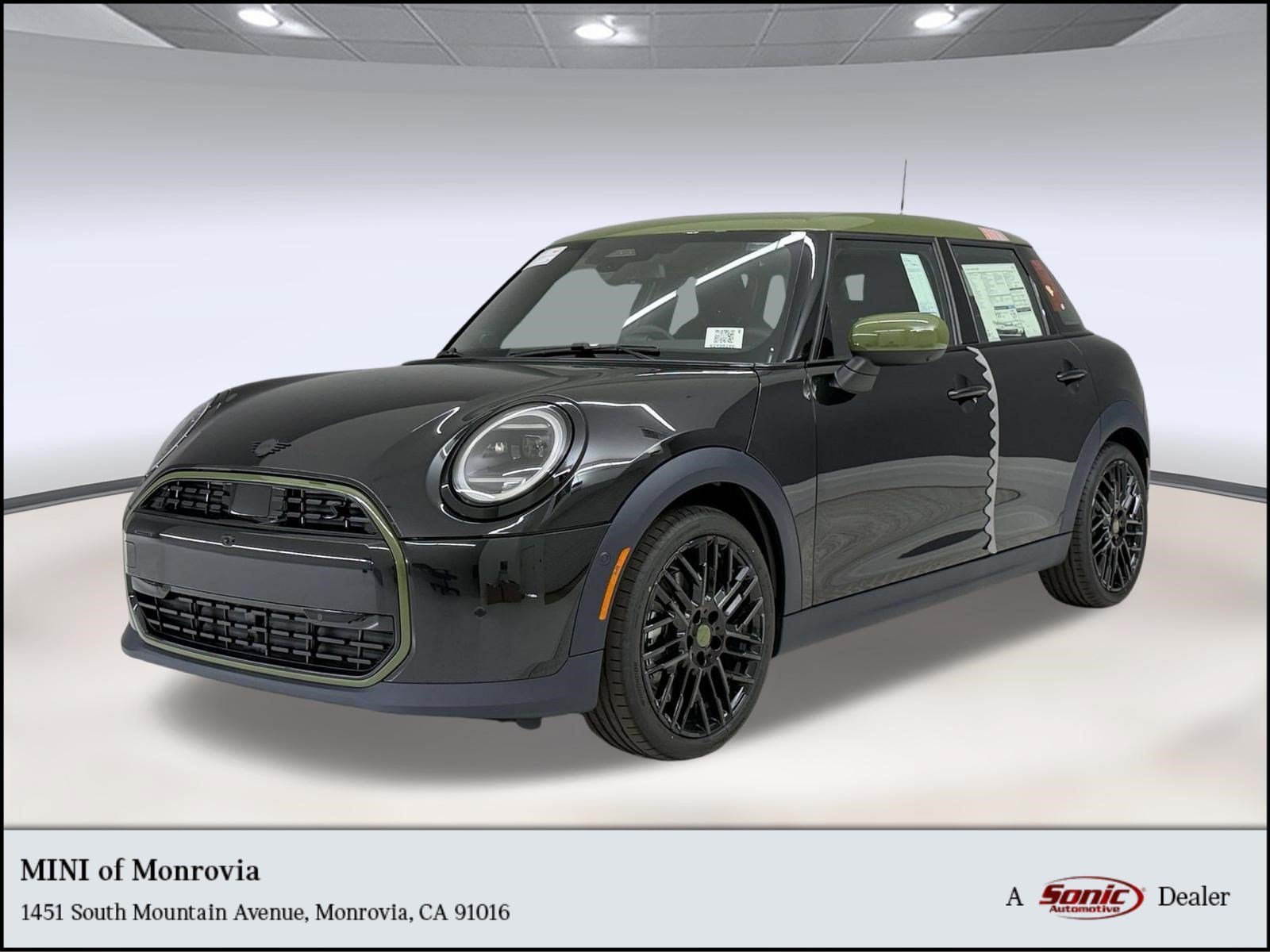 2027 MINI 5 Door