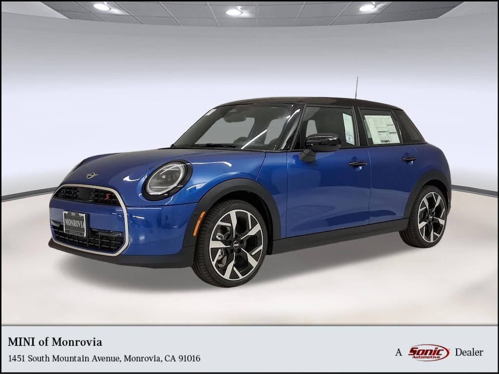 New 2026 MINI 4 Door Signature Plus Hatchback