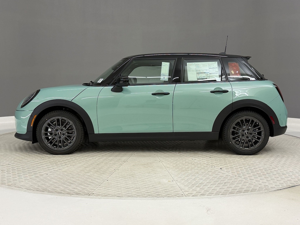 New 2027 MINI 4 Door Signature Plus Hatchback