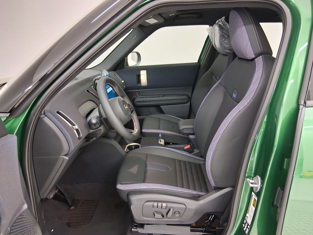 New 2027 MINI Countryman Signature Plus SUV