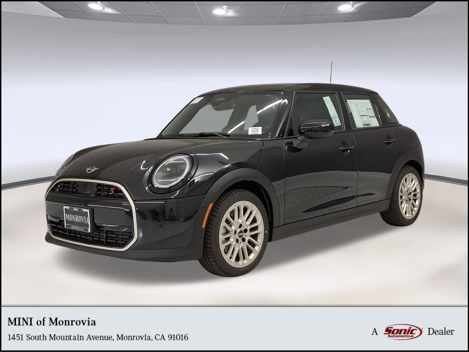 New 2026 MINI 4 Door Signature Plus Hatchback
