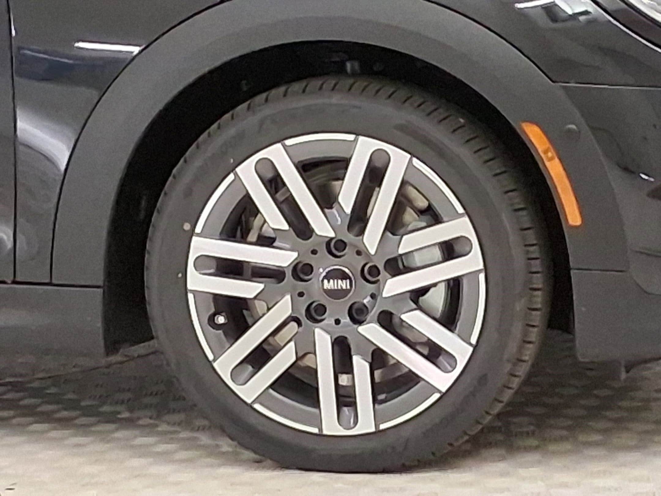 2026 MINI Hardtop 2 Door - Photo 10