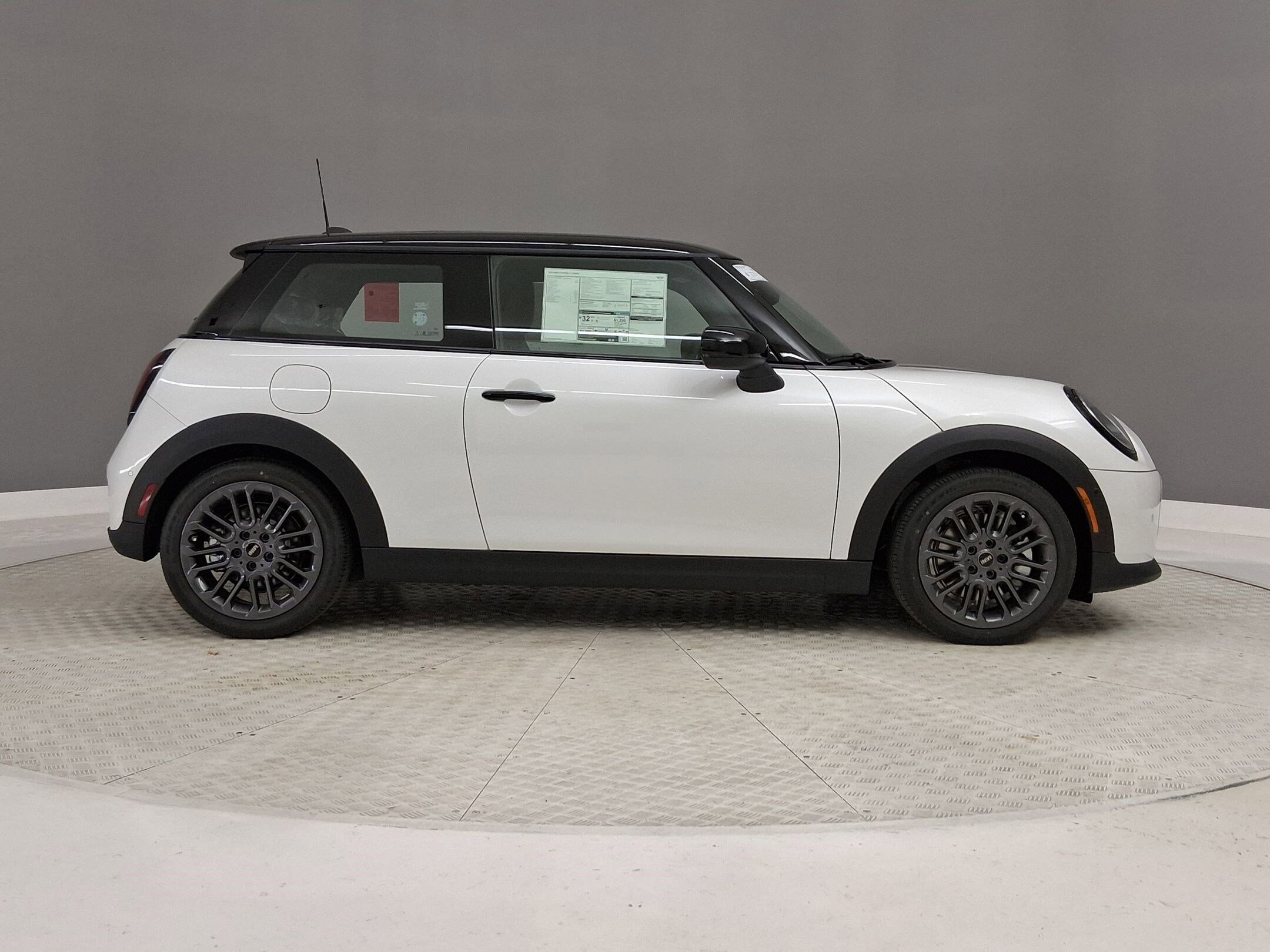 2026 MINI Hardtop 2 Door - Photo 6