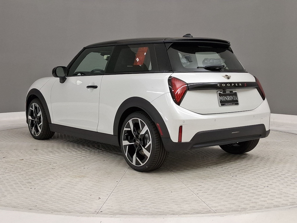 New 2026 MINI 2 Door Signature Plus Hatchback