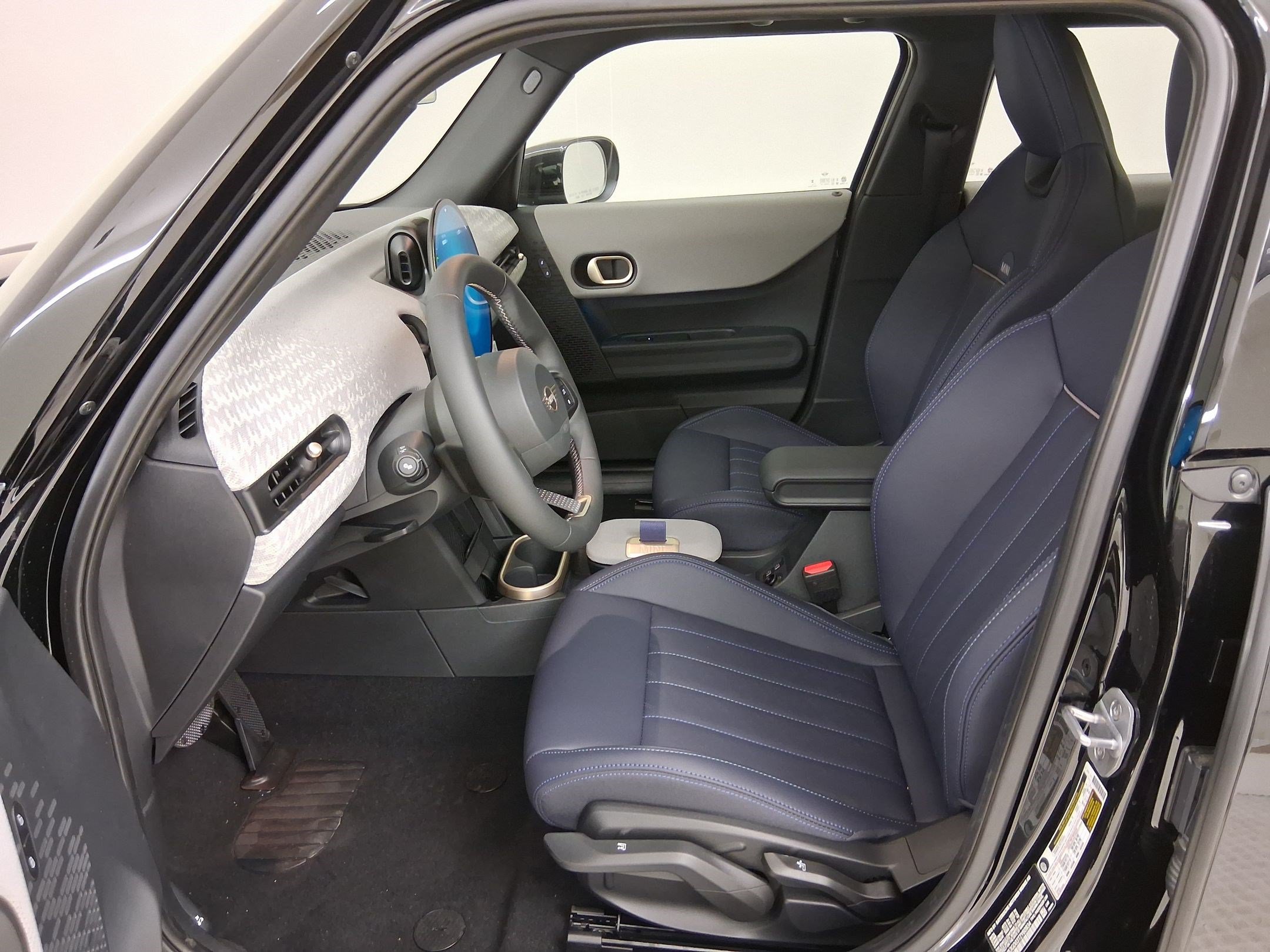 New 2026 MINI 4 Door Signature Plus Hatchback