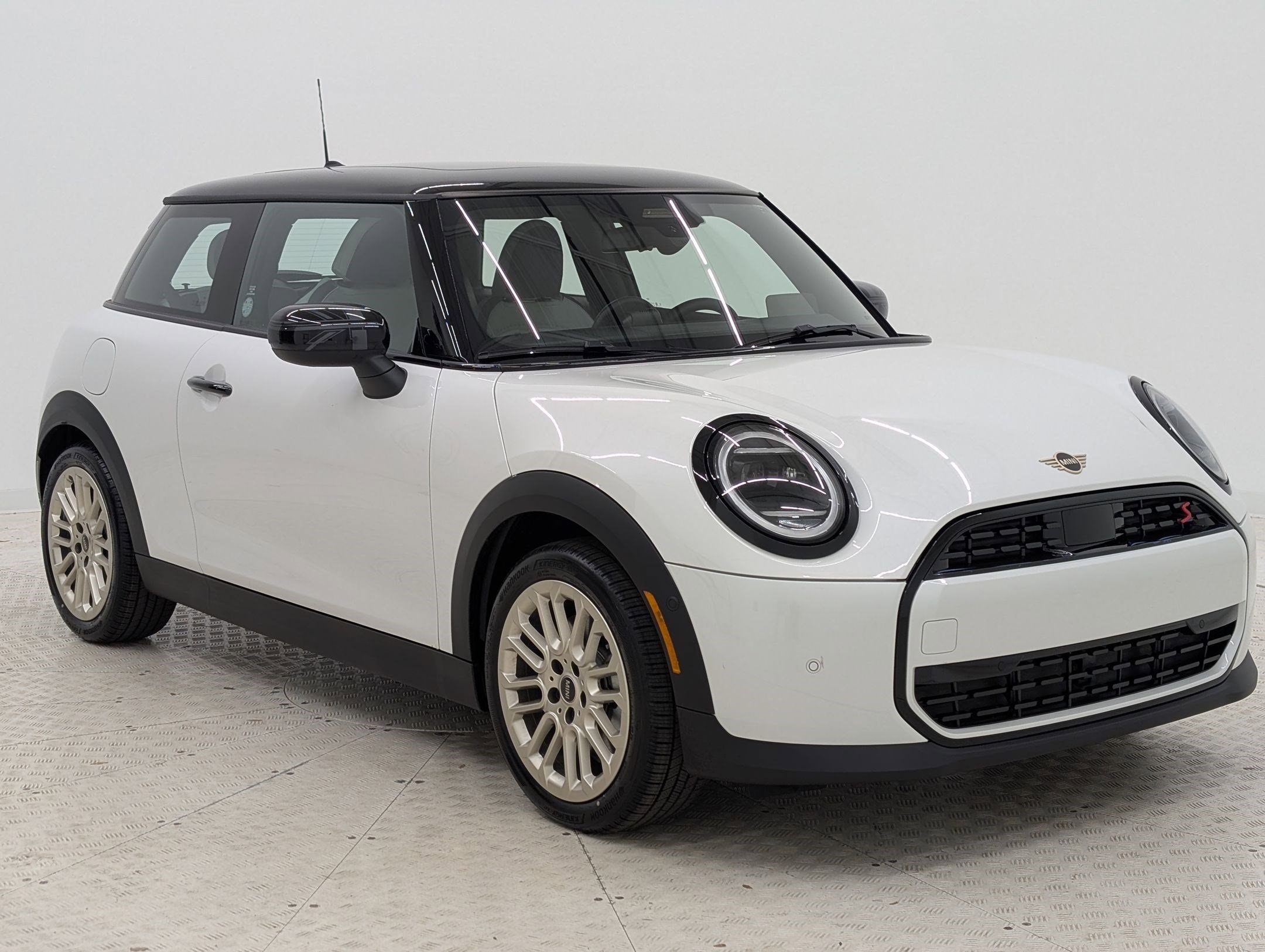2026 MINI Hardtop 2 Door S - Photo 7