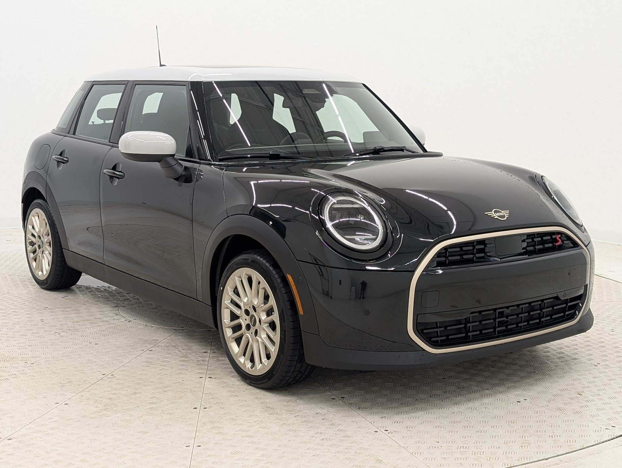 2026 MINI Hardtop 4 Door S - Photo 7