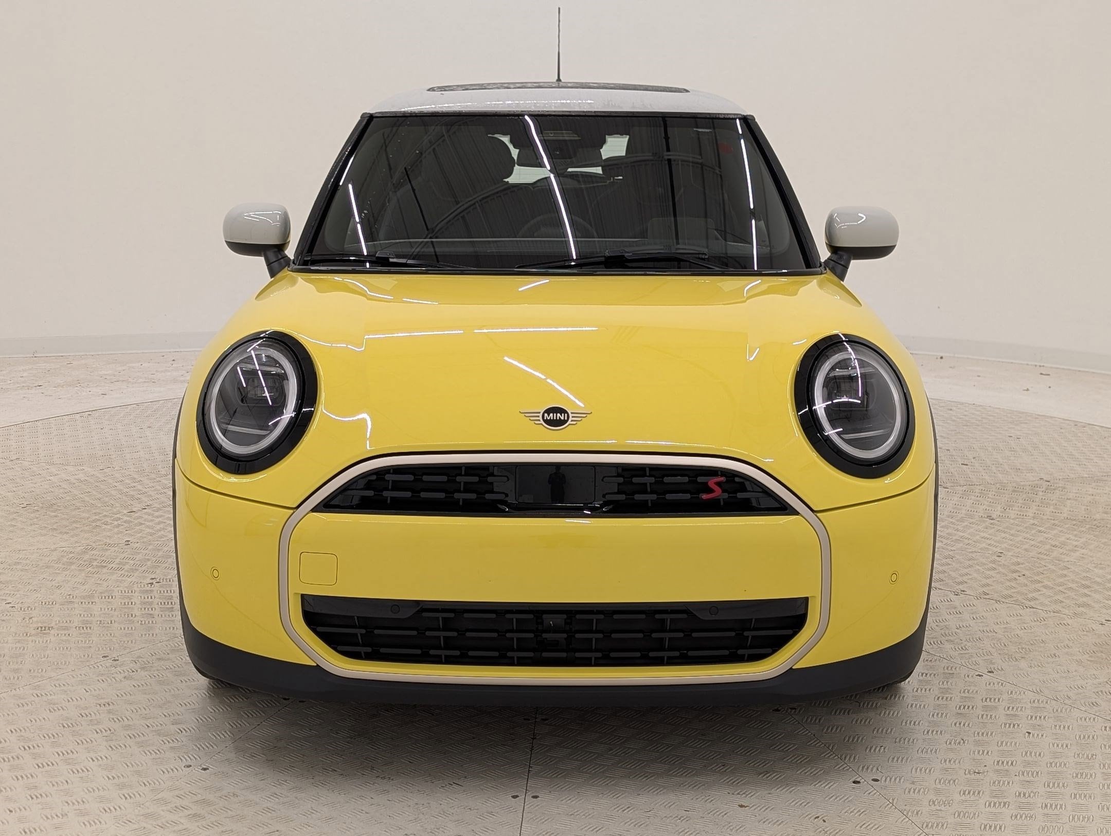 2026 MINI Hardtop 2 Door S - Photo 6