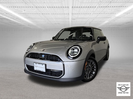 2026 MINI Hardtop 2 Door Signature Plus Hatchback