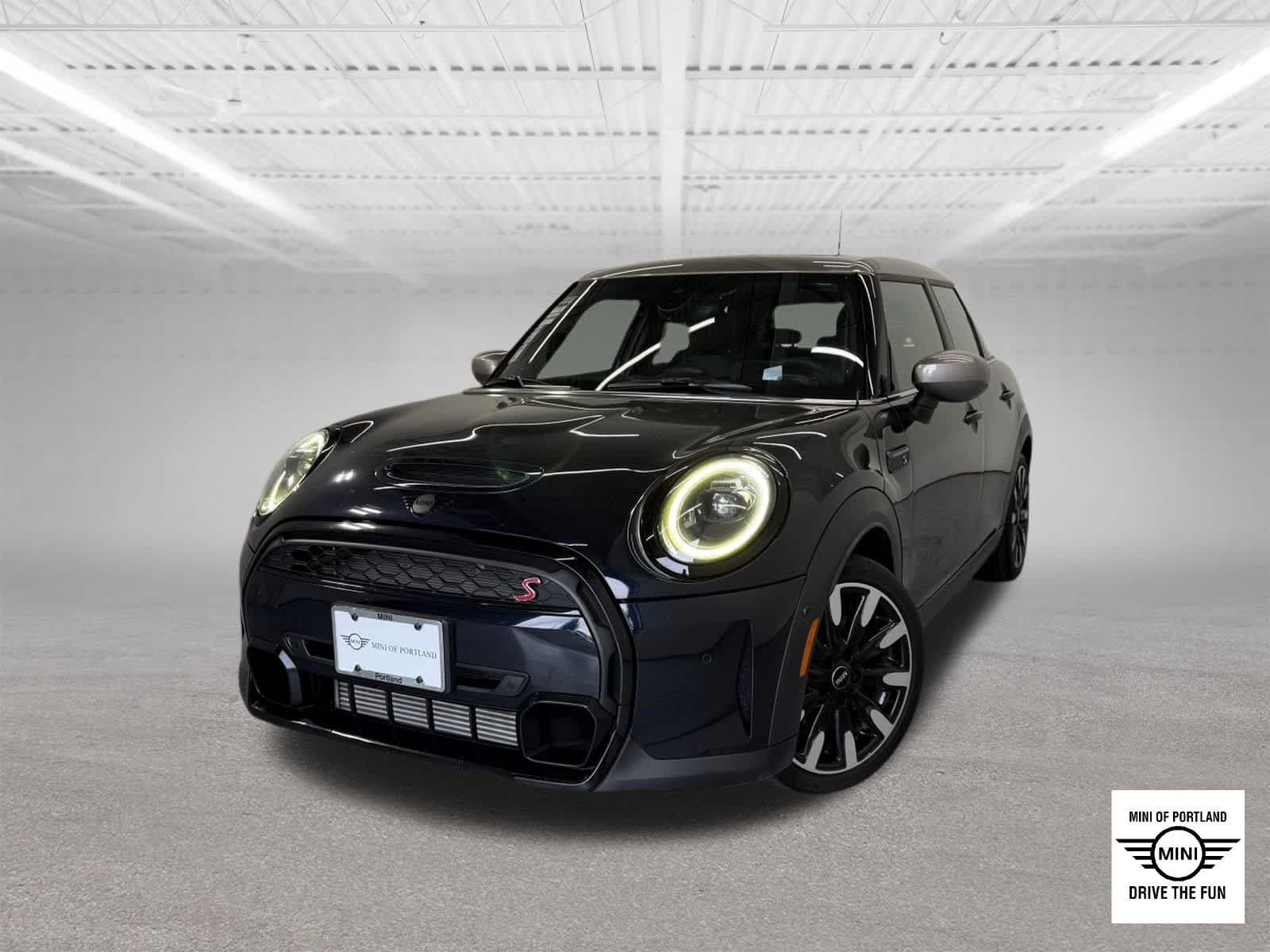 2024 MINI Hardtop 4 Door