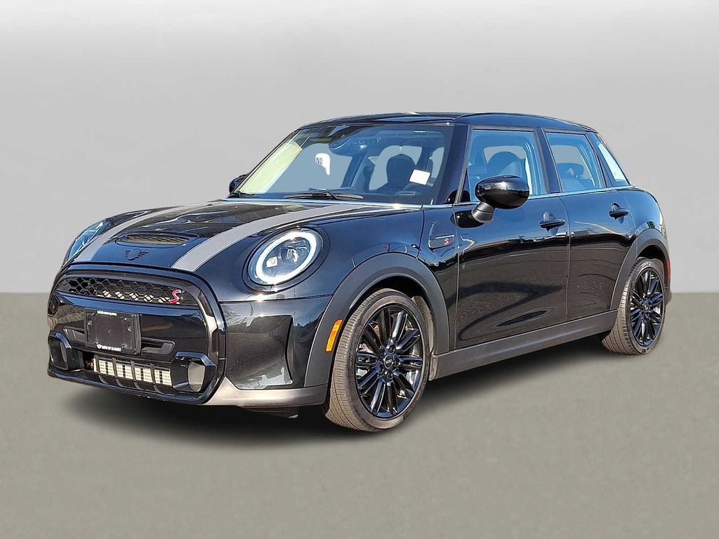2024 MINI Hardtop 4 Door