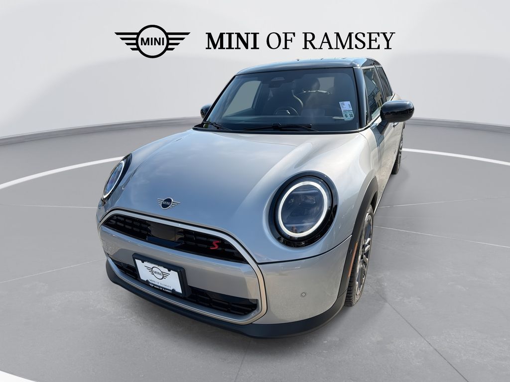 2025 MINI Hardtop 4 Door