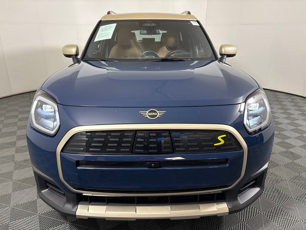 Certified 2025 MINI Cooper Countryman Iconic SUV