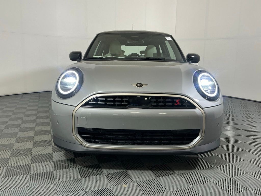 New 2026 MINI 2 Door Signature Plus Hatchback