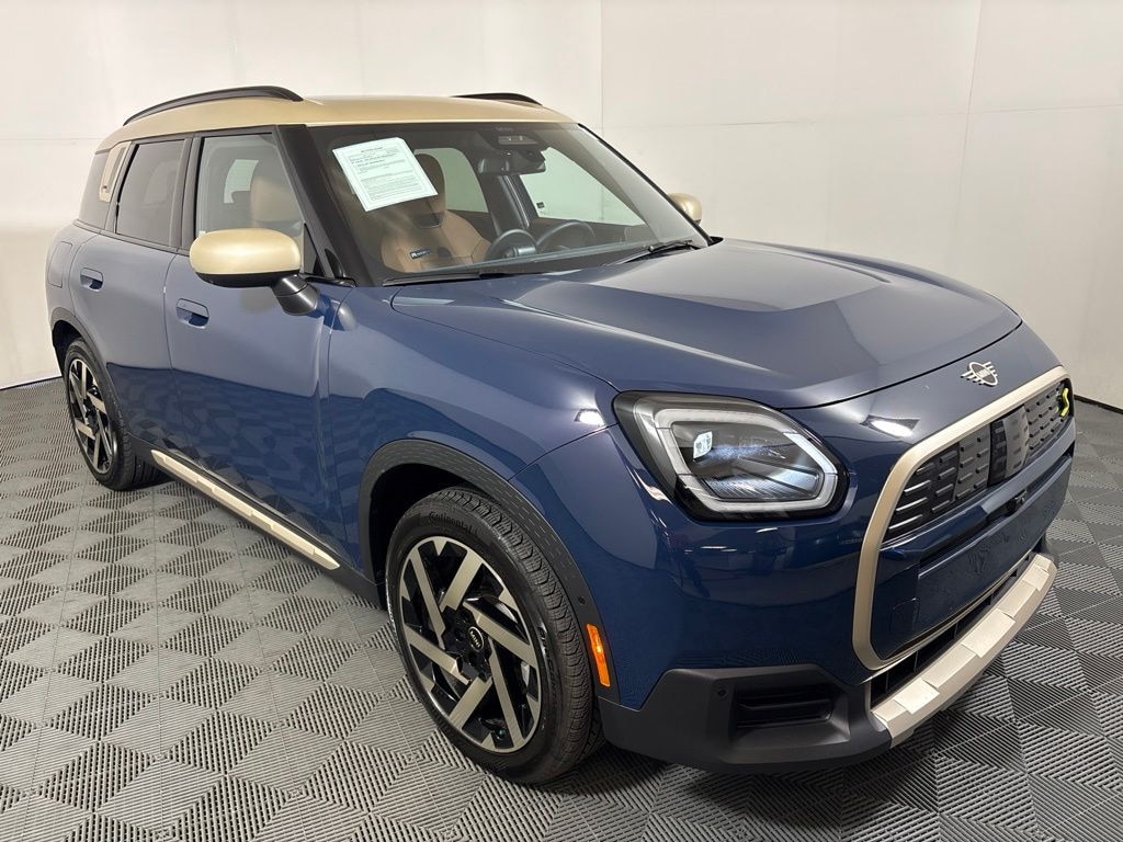 Certified 2025 MINI Cooper Countryman Iconic SUV