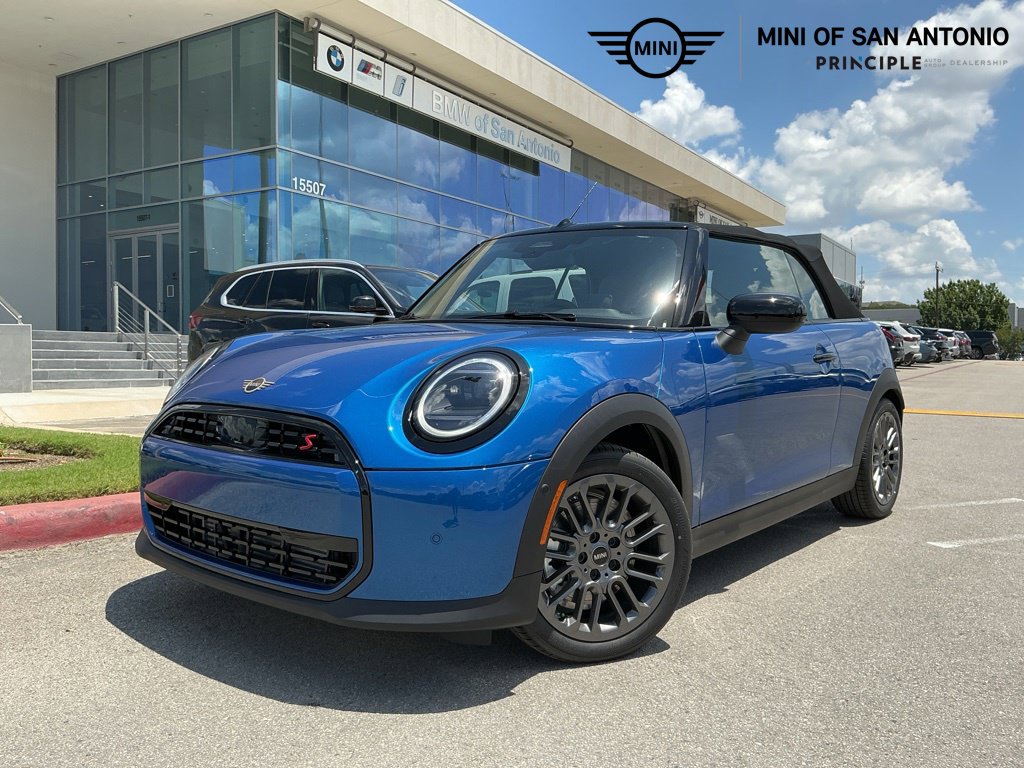 2026 MINI Convertible Signature Plus Convertible