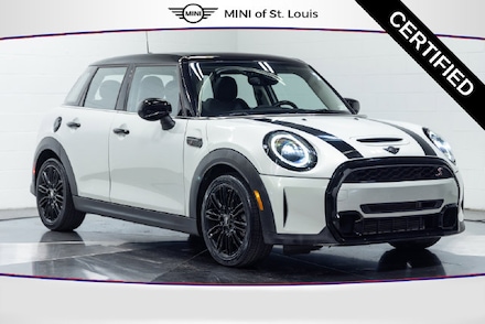 2023 MINI Cooper S Signature Hatchback
