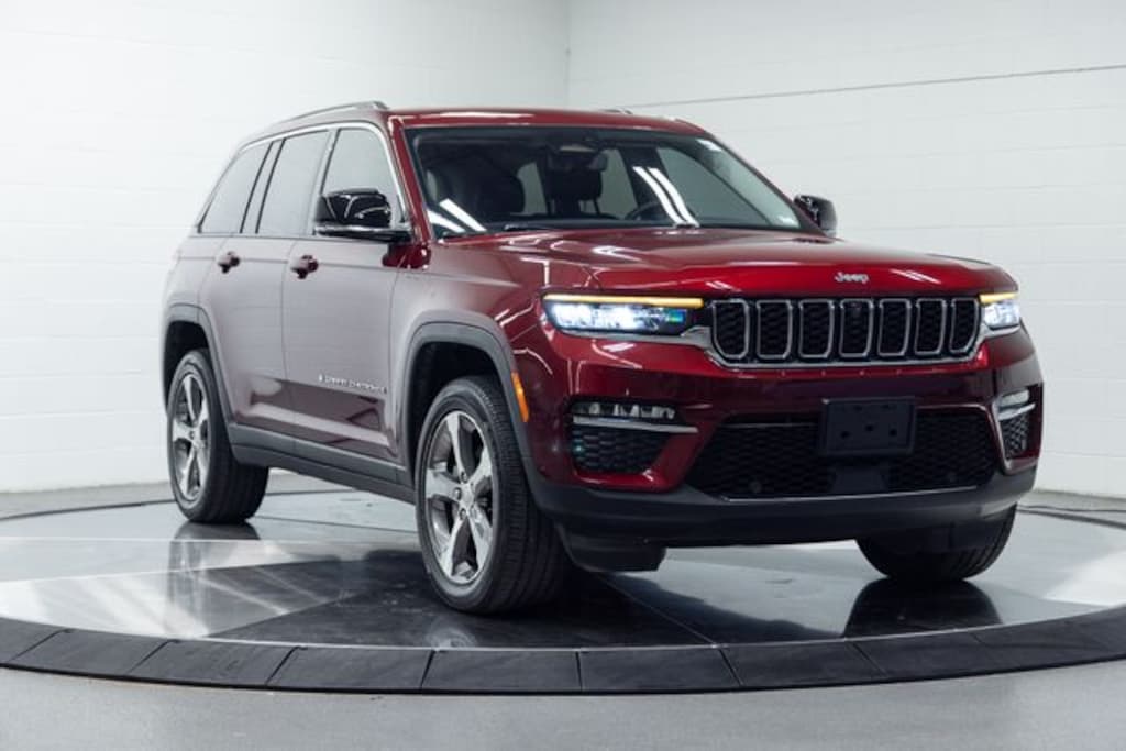 Used 2023 Jeep Grand Cherokee Limited SUV
