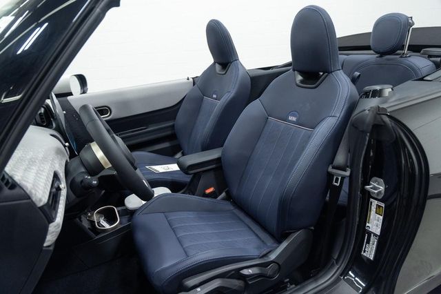 2026 MINI Convertible S - Photo 18