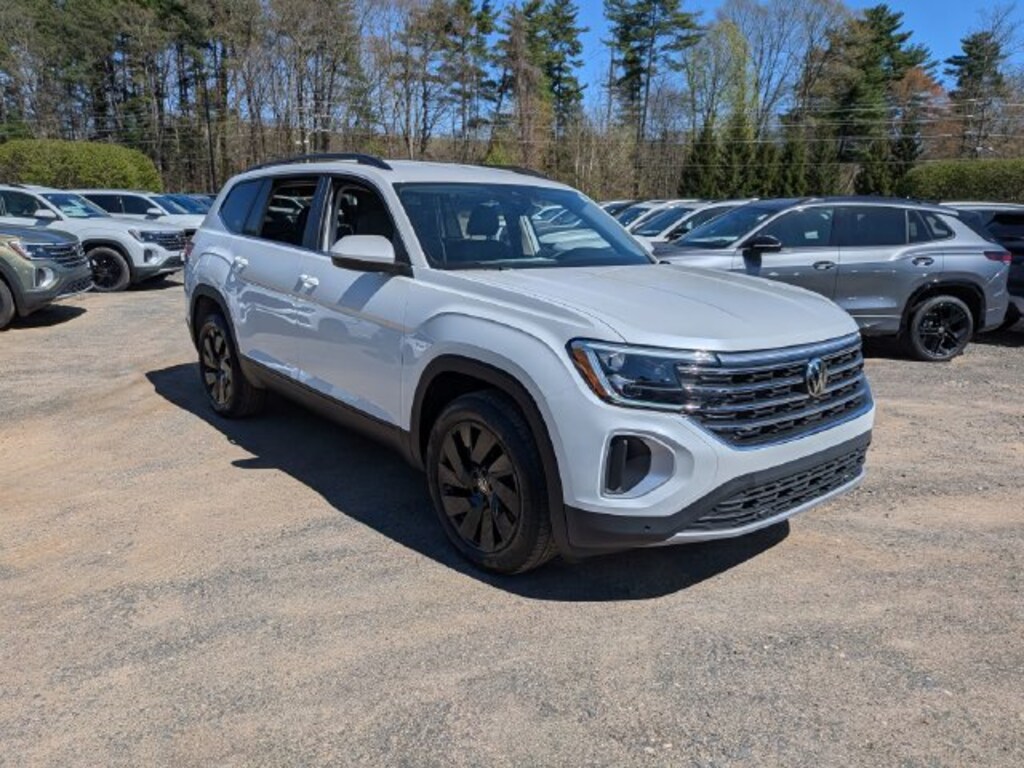 New 2026 Volkswagen Atlas SE w/Technology SUV